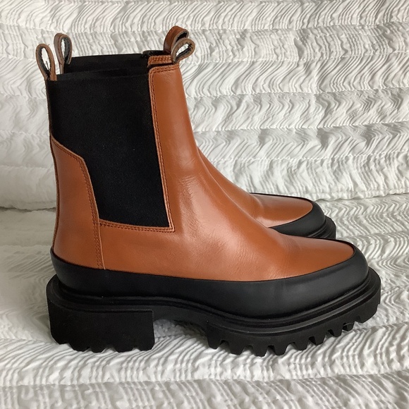 AllSaints Harlee Lug Sole Chelsea Boots NWOT, size 7 - Picture 1 of 8